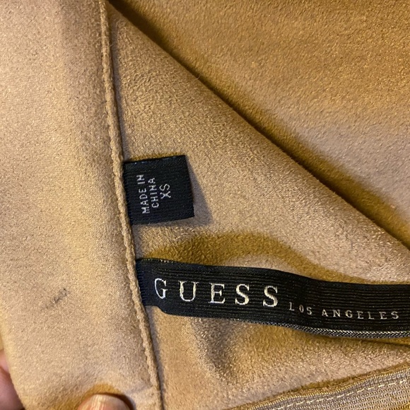 Guess mini skirt - Picture 4 of 4